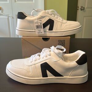 MIA, NWT and box, white and black tennis shoe. Size 8, man made upper